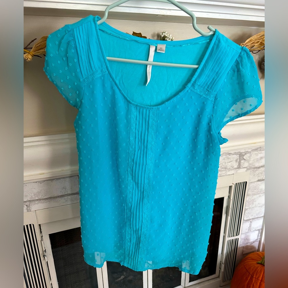 LC Lauren Conrad Blue/Turquoise Floral Blouse Size XS Like New